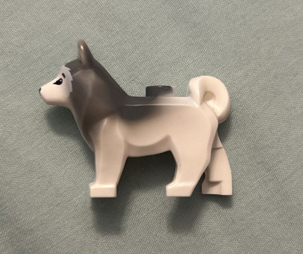 LEGO Ninjago White Great Arctic Husky Dog Animal Figure Rare Authentic